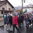 Elevi, profesori și părinți la protestul pentru reluarea cursurilor în format fizic la Liceul Tehnologic „Vasile Gherasim”
