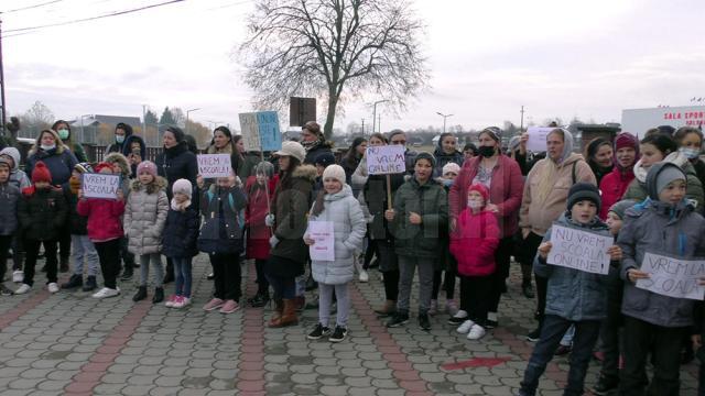 Protestul elevilor de la Şcoala ,,Dr. Simion și Metzia Hîj” Volovăț