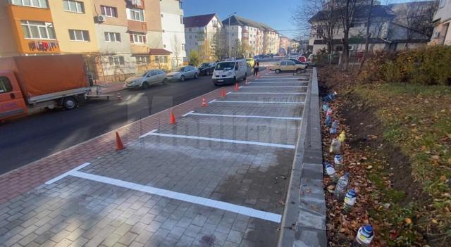O nouă zonă a cartierului Obcini - strada Stațiunii, a fost refăcută și modernizată, inclusiv prin amenjarea a 217 locuri de parcare 5