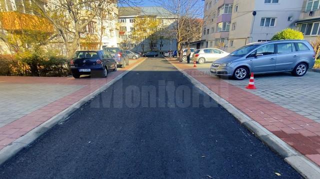 O nouă zonă a cartierului Obcini - strada Stațiunii, a fost refăcută și modernizată, inclusiv prin amenjarea a 217 locuri de parcare