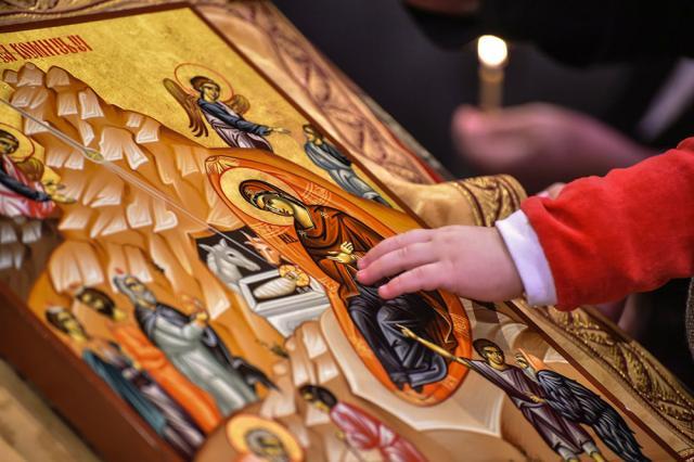 Crăciunul familiei mele  Sursa Arhiepiscopia Sucevei și Rădăuților
