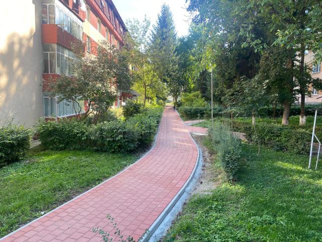 Toate aleile, treptele și accesele la scările de bloc aferente blocurilor din zona centrală și până spre Primăria Suceava au intrat în proces de modernizare 2