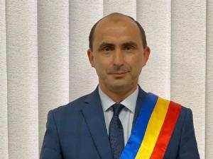 Primarul din Bosanci, Niculai Miron, se cere afară din PNL