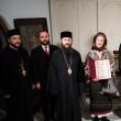 Sofia Vicoveanca a primit Ordinul „Crucea Bucovinei” din partea ÎPS Calinic, Arhiepiscopul ...