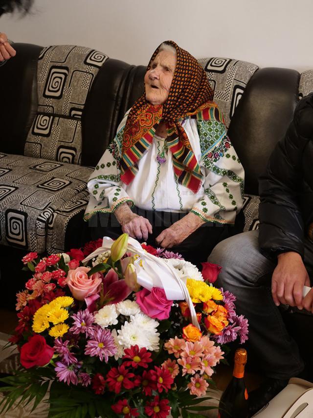 Maria Huțan la împlinirea vârstei de 100 de ani