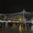 Mii de suceveni au participat la aprinderea luminilor în bradul de Crăciun din centrul Sucevei
