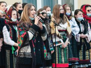 Ziua Națională a fost sărbatorită de elevii Colegiului Național "Mihai Eminescu" Suceava