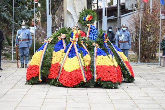 Coroane depuse de Ziua Nationala, la monumentul Bucovina Inaripata