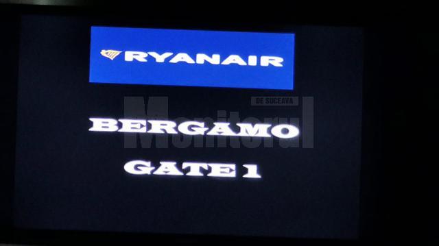 120 de pasageri ai zborului Ryanair Suceava-Milano, blocaţi în aeroport după ce piloţii au ieşit din timpul de zbor
