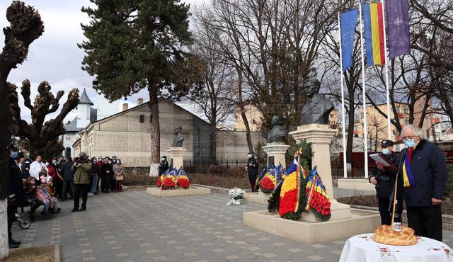 Ziua Naţională a României a fost marcată şi la Fălticeni