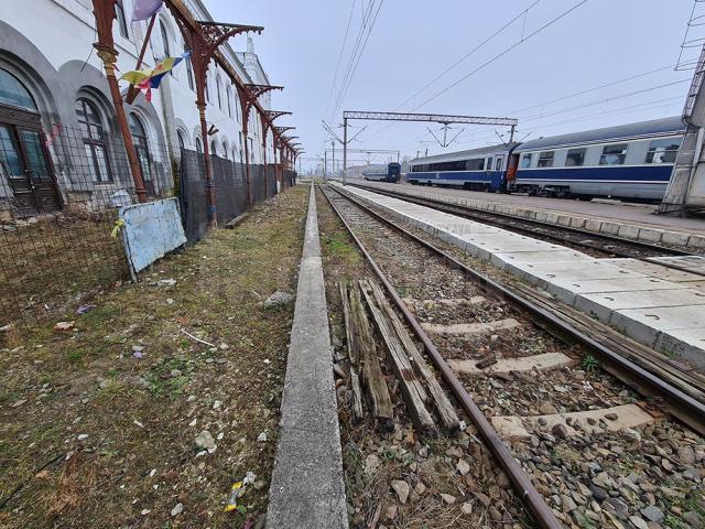 Gara Ițcani: dezolantă și semiabandonată