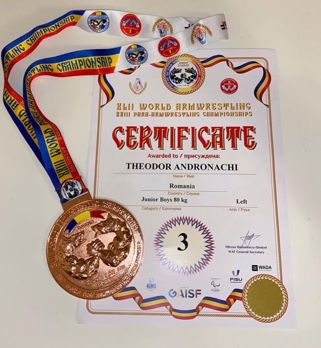Medalia şi diploma obţinute de Theodor Andronachi