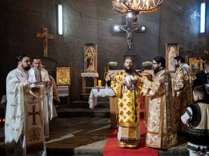 Prima prezență a unui ierarh al bisericii noastre în capela Sfintei Mucenițe Varvara din Salina Cacica