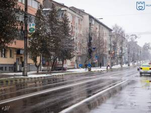 22 de utilaje au acționat pe străzile Sucevei în prima zi de cod galben de ninsoare