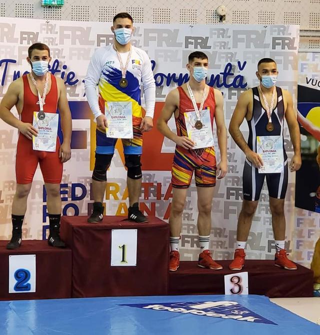 Adrian Agache, campion național la categoria 77 kg la lupte greco-romane