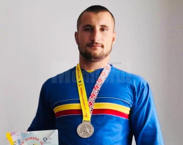 Luptătorul siretean Ionuț Buhăianu a prins pentru al treilea an consecutiv podiumul Naționalelor de seniori