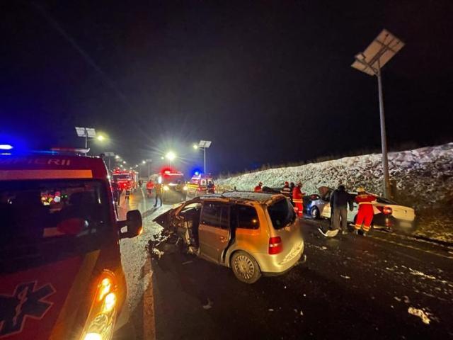 Trei răniți după un accident pe șoseaua de centură a Sucevei