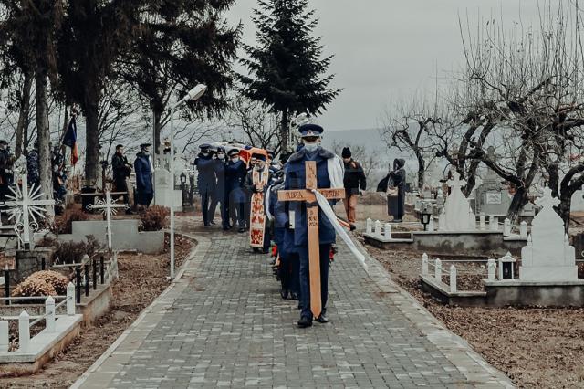 Veteranul de război Constantin Florea, în vârstă de 105 ani, condus pe ultimul drum cu onoruri militare