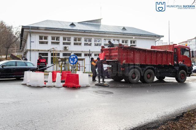 Sensul giratoriu de la intersecția Mitropoliei cu Parcului a fost desființat pe perioada sezonului rece