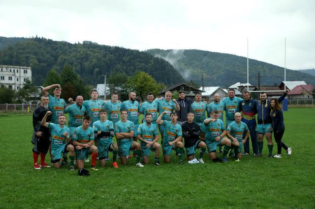 O parte dintre componenții echipei de rugby humorene