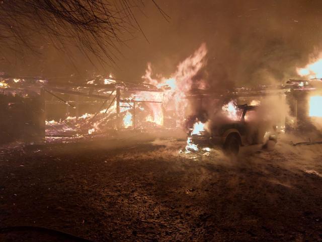 O femeie a suferit arsuri într-un incendiu izbucnit la Cantonul Silvic de la Voitinel