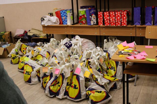 120 de familii nevoiașe au primit daruri în cadrul proiectului umanitar „Filme și Cadouri”