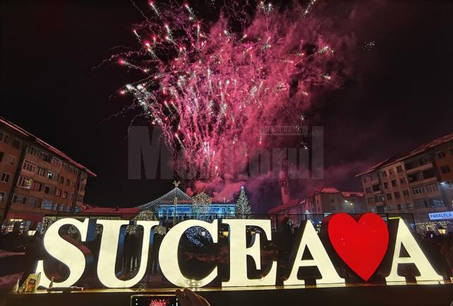 Grandios foc de artificii, în centrul Sucevei, la trecerea în 2022