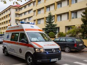 Jumătate din apelurile la Ambulanța Suceava sunt solicitări de testare Covid