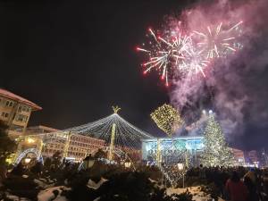 Iluminatul ornamental din Suceava în iarna 2021 - 2022 5