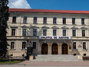 Magistrații Curții de Apel Suceava s-au pronunţat definitiv într-un dosar mai vechi de luare de mită şi abuz în serviciu