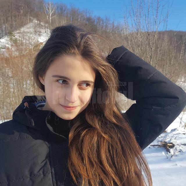 Studenta Elena Turturean