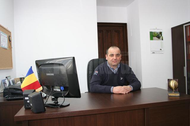 Dan Chidoveţ, primarul comunei Dărmănești