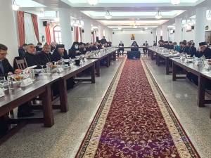 Participanții ședinței anuale a Adunării Eparhiale a Arhiepiscopiei Sucevei și Rădăuților din ianuarie 2022 6