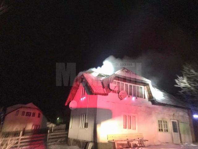 Casa afectată de incendiu