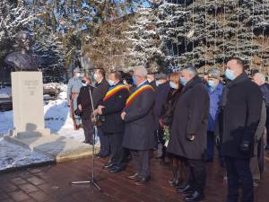 Bustul domnitorului Alexandru Ioan Cuza, inaugurat la 163 de ani de la Mica Unire, în centrul Sucevei