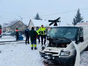 Încă un accident cu o mașină lovită de tren, la Rădăuți
