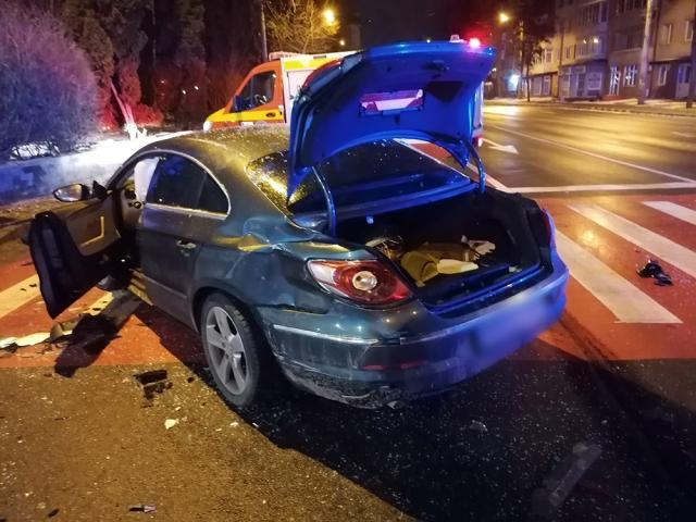 Un șofer care a provocat un accident în centrul Sucevei era băut zdravăn