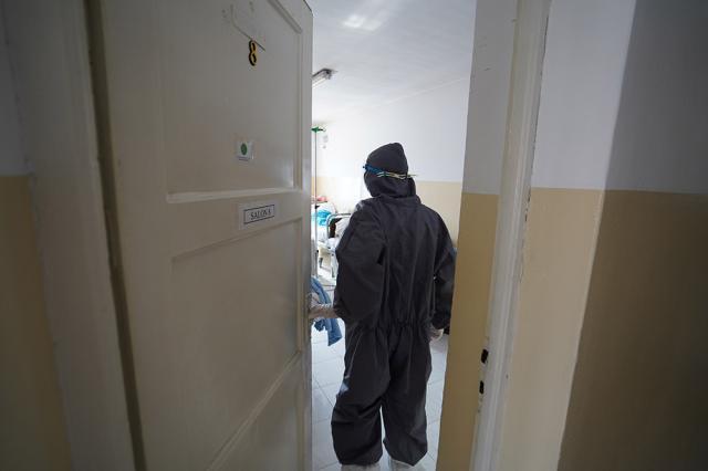 În spitalele din județul Suceava mai sunt internați 394 de adulți diagnosticați cu Covid-19
