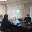 Primarul Ion Lungu a semnat contractul pentru realizarea documentației parcului fotovoltaic cu reprezentanții  firmei SC 2 GMG Construct SRL Cluj Napoca 4