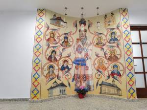 O compoziție artistică înfățișându-l pe Arhiepiscopul Pimen, în holul principal al Centrului Eparhial