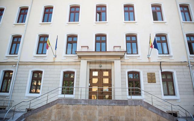 Magistraţii de la Curtea de Apel Suceava au decis ca tânărul să urmeze un tratament medical