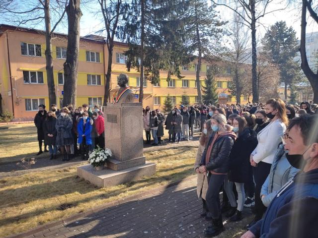 Colegiul Național de Informatică ,,Spiru Haret” din municipiul Suceava și-a sărbătorit pe 15 februarie mentorul spiritual
