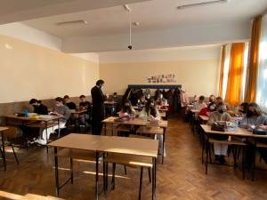 Proiectul „Să citim Biblia împreună!” a debutat, de Ziua Națională a Lecturii, la Colegiul Național „Petru Rareș” Suceava