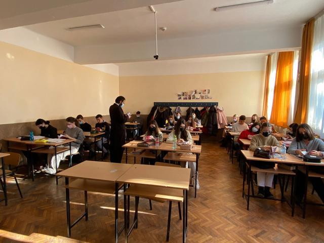 Proiectul „Să citim Biblia împreună!” a debutat, de Ziua Națională a Lecturii, la Colegiul Național „Petru Rareș” Suceava