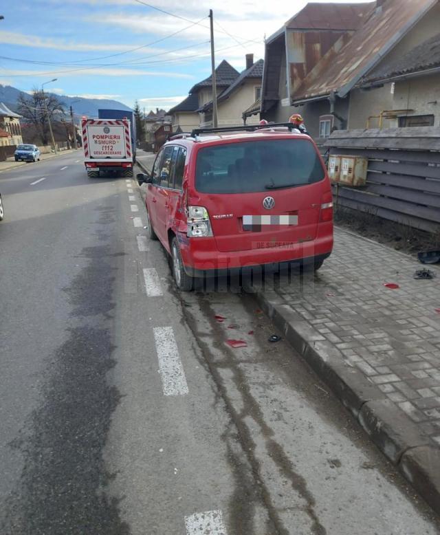 Accident între o autoutilitară și un autoturism, la Câmpulung