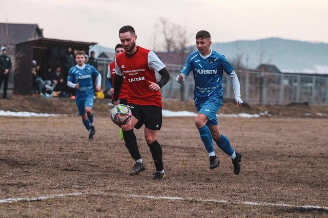 Antonesei a deschis scorul pentru Șomuz în amicalul cu Bucovina Rădăuti. Foto Cristian Plosceac