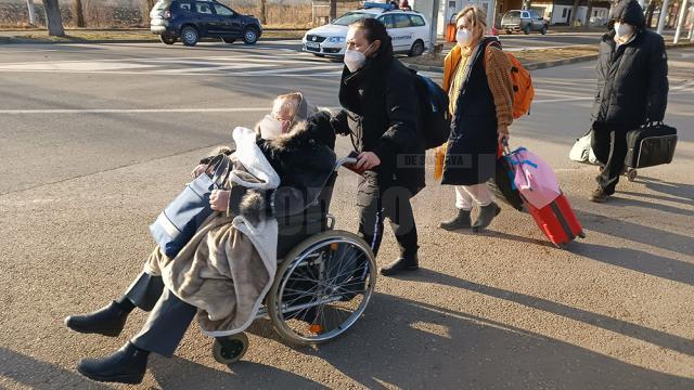 Oamenii fug din calea războiului