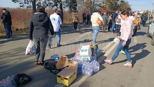 Dornici să scape de ororile războiului, în special pe cei dragi – copii, soții, părinți, mii de ucraineni au făcut tot posibilul să ajungă la frontieră, să traverseze în România 9