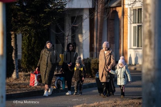 Refugiații din Ucraina care nu au încotro se îndrepta sunt primiți în casele locuitorilor din comuna Dumbrăveni