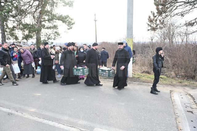 Arhiepiscopia Sucevei și Rădăuților caută în permanență să sporească ajutorul acordat cetățenilor ucraineni care se refugiază la noi în țară